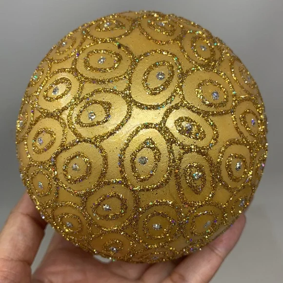 Large round gold glitter Christmas tree ornament decoration vintage decor - Picture 11 of 17